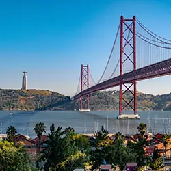 25 de Abril bridge